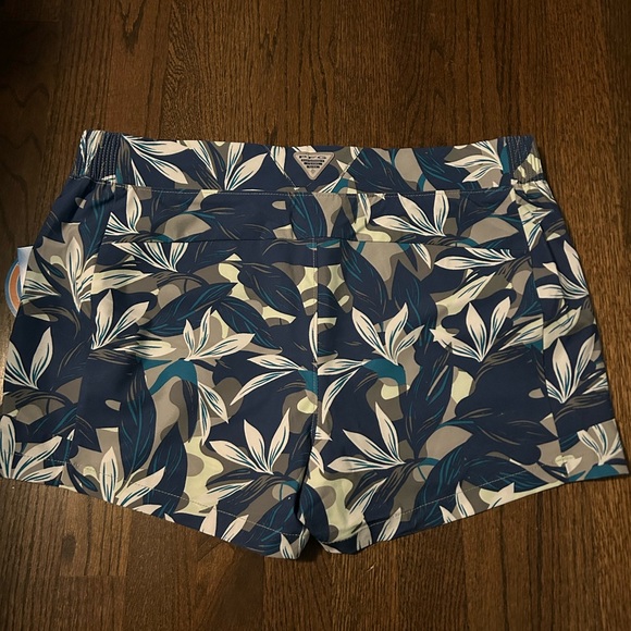 Columbia swim/cover up shorts - Picture 4 of 4
